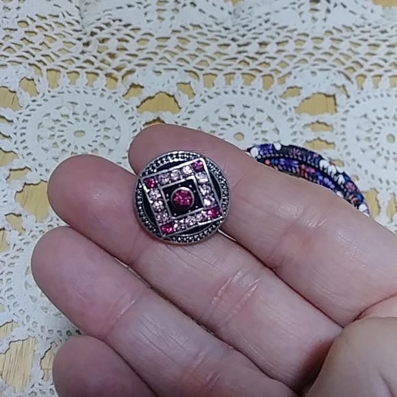 Snap Jewelry - Floral fabricbracelet with snap buttons - Picture 4 of 8
